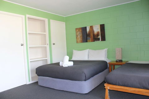Colonial Court Beachfront Motel And Holiday Stay - Accommodation Great Ocean Road 4