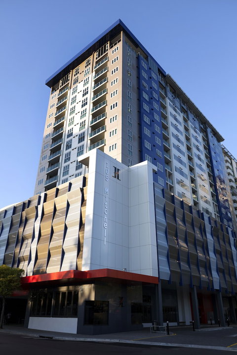 H On Mitchell Apartment Hotel - Accommodation Great Ocean Road 0