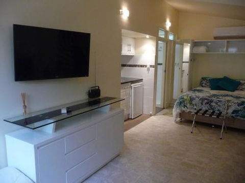 Orchard Garden - Accommodation Great Ocean Road 1