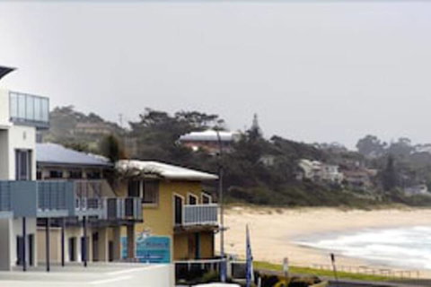 Mollymook Beachfront Executive Apartment - Accommodation Great Ocean Road 2