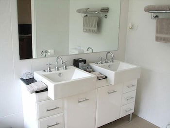 Nightingale Luxury Villas - Accommodation Great Ocean Road 3