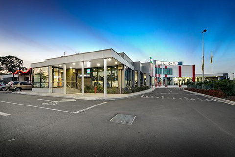 Deer Park Club - Accommodation Great Ocean Road 0