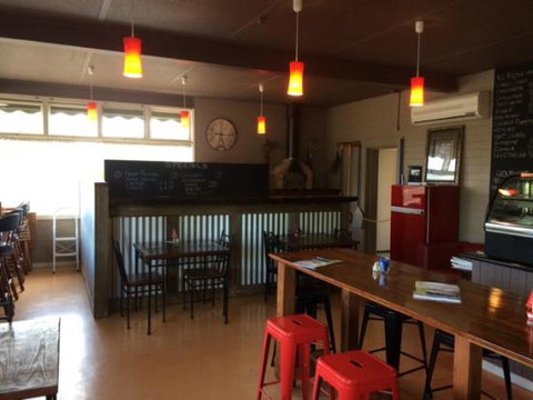 Jackson's On Albert Takeaway & Coffee Lounge - Accommodation Great Ocean Road 0
