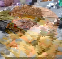 Beehive Hotel Motel Cafe - Accommodation Great Ocean Road