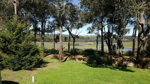 Woodlands Wines - Accommodation Great Ocean Road 0