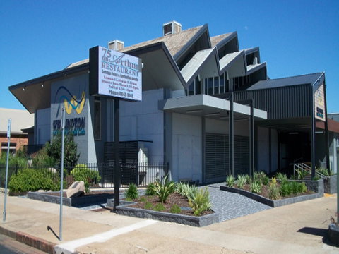 75 On Arthur At The Wellington Soldiers Memorial Club - Accommodation Great Ocean Road 0