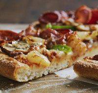 Domino's - Beaconsfield