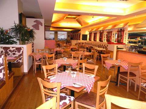 Austrian Schnitzelhaus Erina - Accommodation Great Ocean Road 2