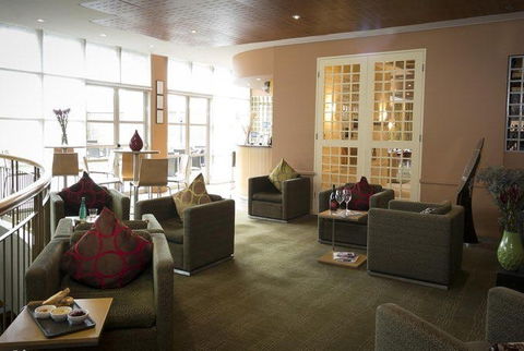 M Bar And Terrace - Mercure Sydney Parramatta - Accommodation Great Ocean Road 0