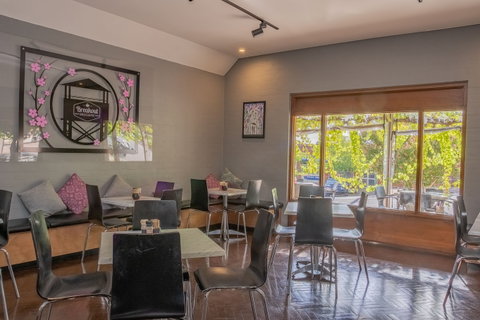 Breakout Brasserie Cafe - Accommodation Great Ocean Road 2