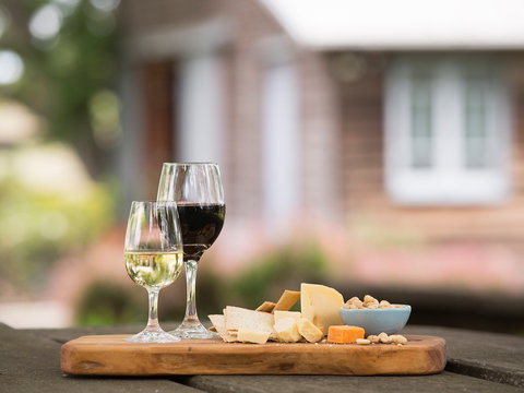 Clovely Estate Vineyard Cellar Door - Accommodation Great Ocean Road 0