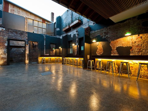 Royal Hotel Queanbeyan - Accommodation Great Ocean Road 1