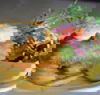 Crackerjacks Kitchen  Coolum Beach Bowlo