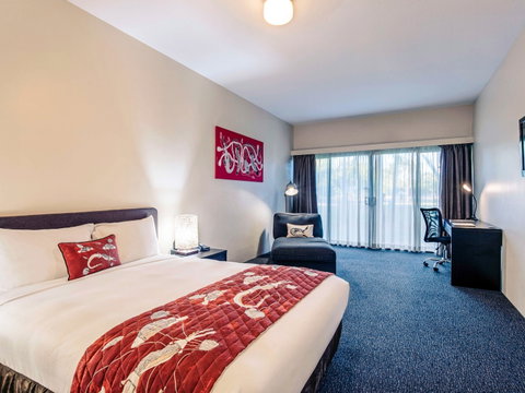 Mercure Kakadu Crocodile Hotel - Accommodation Great Ocean Road 4