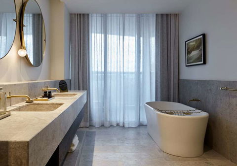 Eos By SkyCity - Accommodation Great Ocean Road 3