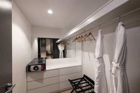 Hilton Adelaide - Accommodation Great Ocean Road 16