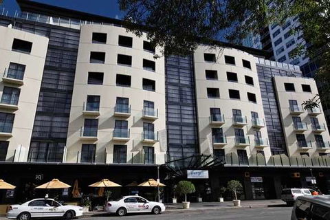 Mantra Hindmarsh Square - Accommodation Great Ocean Road 0