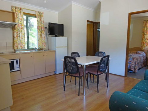 Adelaide Caravan Park - Accommodation Great Ocean Road 6