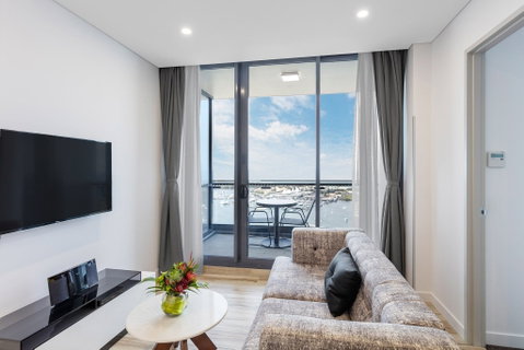 Meriton Suites Southport - Accommodation Great Ocean Road 6