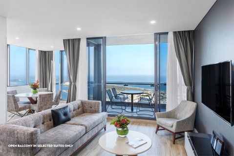 Meriton Suites Southport - Accommodation Great Ocean Road 12