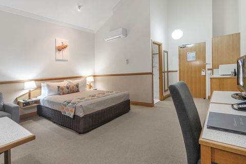 The Airport International Motel - Accommodation Great Ocean Road 4