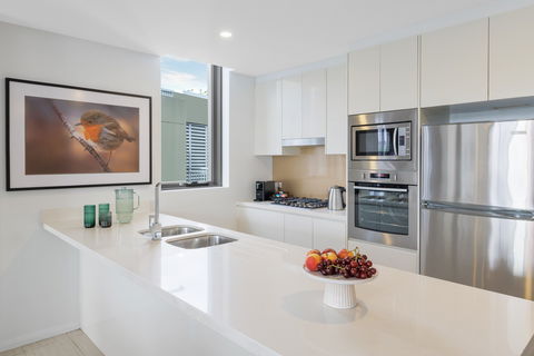 Meriton Suites Zetland - Accommodation Great Ocean Road 13