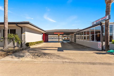 Econo Lodge Moree Spa Motor Inn - Accommodation Great Ocean Road 1
