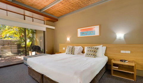 Nautilus Beachfront Villas & Spa - Accommodation Great Ocean Road 1