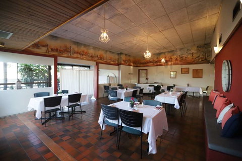 Emerald Central Hotel - Accommodation Great Ocean Road 2