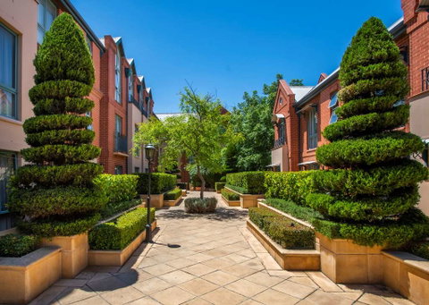 Majestic Old Lion Apartments - Accommodation Great Ocean Road 2
