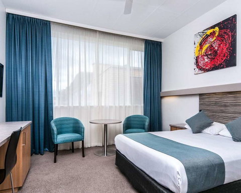 Comfort Inn Regal Park - Accommodation Great Ocean Road 2