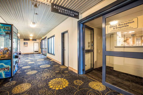Atherton Hotel - Accommodation Great Ocean Road 1