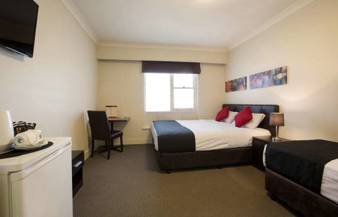Enfield Hotel - Accommodation Great Ocean Road 2