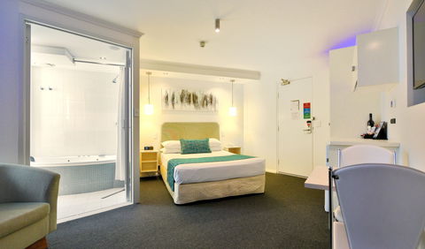 Atlantic Tower Motor Inn - Accommodation Great Ocean Road 2