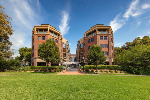 Amora Hotel Riverwalk Melbourne - Accommodation Great Ocean Road 0
