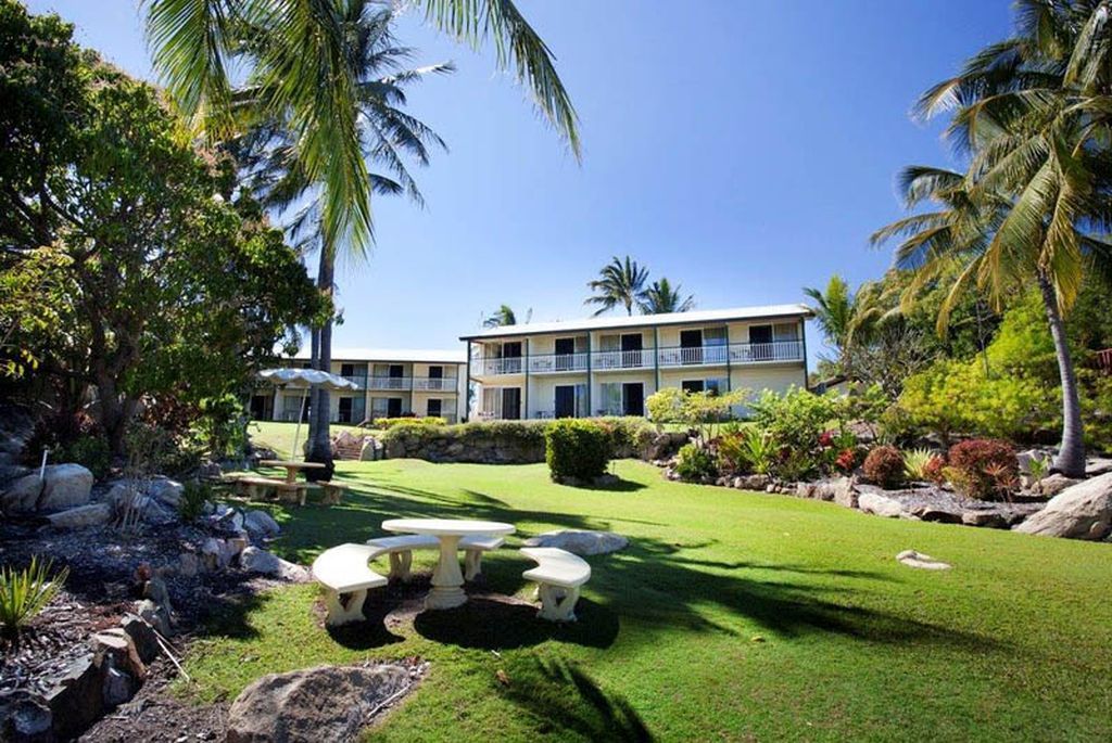 Bowen QLD Accommodation Great Ocean Road