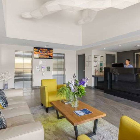 H on Mitchell Apartment Hotel - Accommodation Great Ocean Road 0