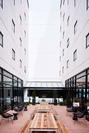 Essence Hotel Carlton