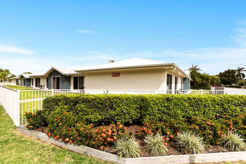 Econo Lodge Beachside - Accommodation Great Ocean Road 1
