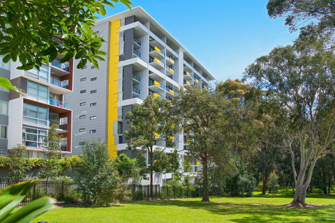 Astra Apartments MacQuarie Park - Accommodation Great Ocean Road 0