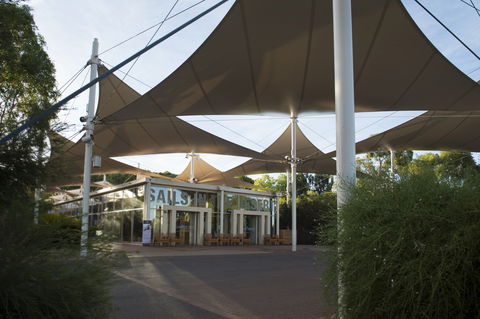 Sails In The Desert Hotel - Accommodation Great Ocean Road 1