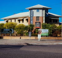 MAS Country Club Motor Inn