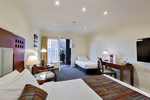 Best Western Plus The Buckingham Inn - Accommodation Great Ocean Road 1