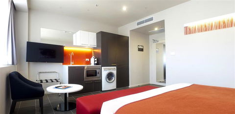 Abode Woden - Accommodation Great Ocean Road 2
