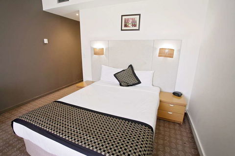 Golden Pebble Hotel - Accommodation Great Ocean Road 2