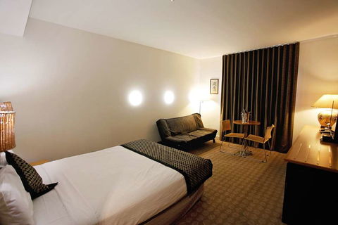 Golden Pebble Hotel - Accommodation Great Ocean Road 4