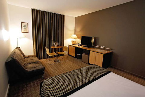 Golden Pebble Hotel - Accommodation Great Ocean Road 5