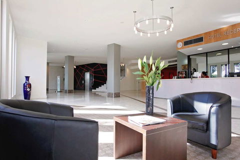 Golden Pebble Hotel - Accommodation Great Ocean Road 9