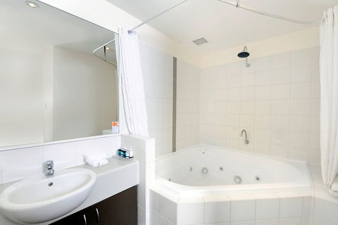 Assured Ascot Quays Apartment Hotel - Accommodation Great Ocean Road 7