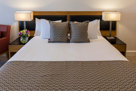 Oaks Elan Darwin - Accommodation Great Ocean Road 2